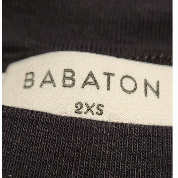 Aritzia Babaton Padded Shoulder Crop Top - Picture 2 of 3